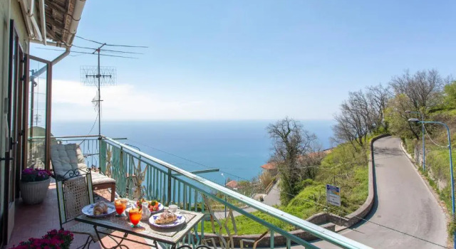 Апартаменты House-Charme degli Dei Holidays in Amalfi Coast
