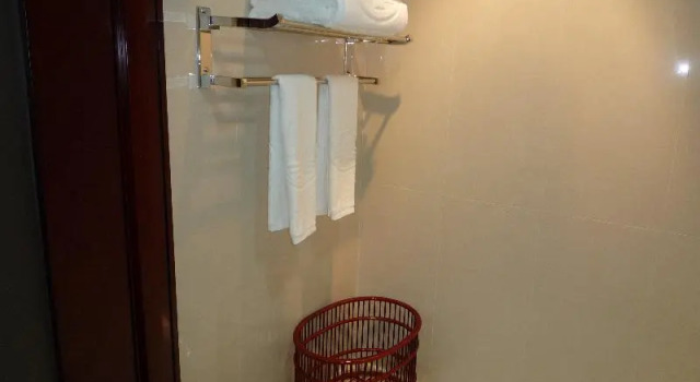 Номер Standard YiFeng Hotel