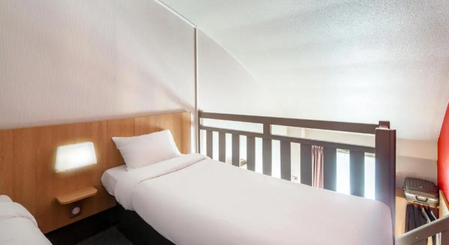 Четырёхместный номер B&B HOTEL Orly Chevilly-Larue - Nationale 7
