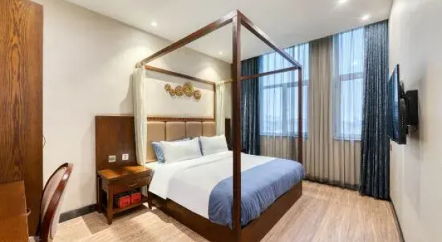 Люкс Business Jiayi Hotel (Dongying West Second Road, Ginza Mall, Petrochemical College Store)