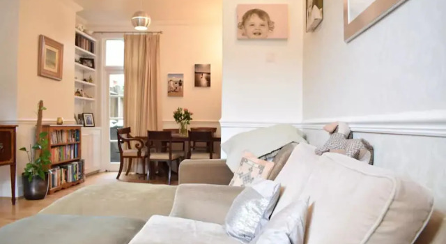 5 Bedroom Family Home Near Wimbledon