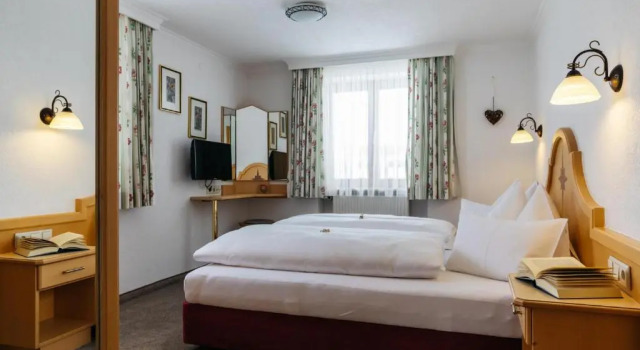 Люкс Hotel Kristall