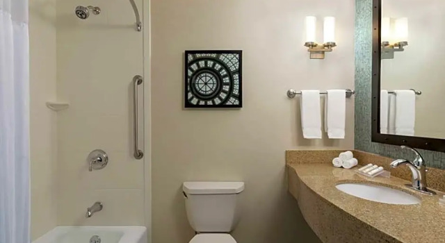 Полулюкс Hilton Garden Inn Troy