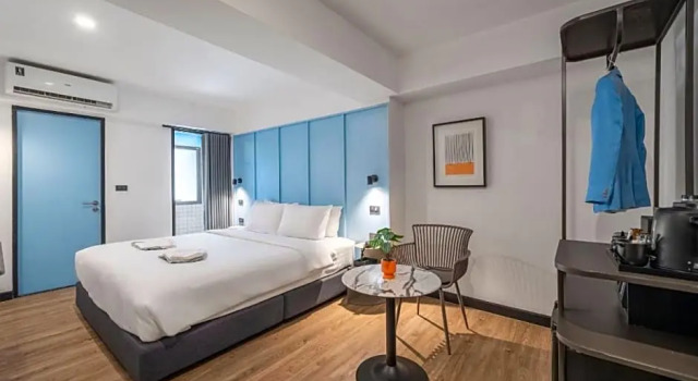 Двухместный номер Deluxe CMYK Boutique Hotel
