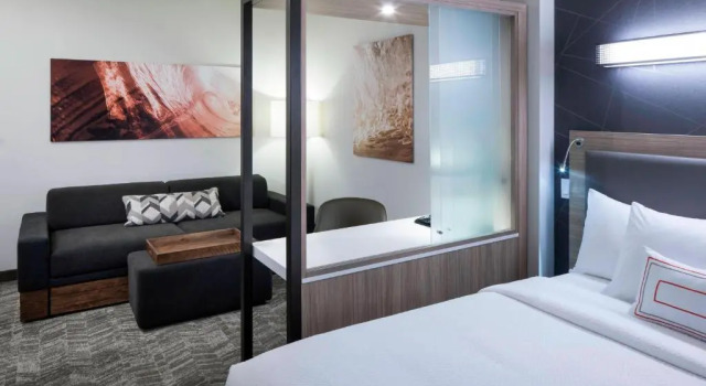 Двухместный люкс SpringHill Suites by Marriott Clearwater Beach