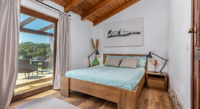 Beach Front Home In Rovinj, Забронировать Отель Отели Rovinj Riviera с бассейном, Бассейн