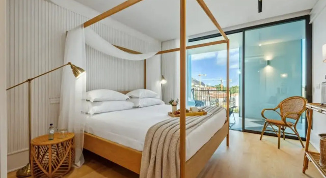 Balcony Views and Pool at Savoy Insular, Rezerwuj Apartament Funchal Madera