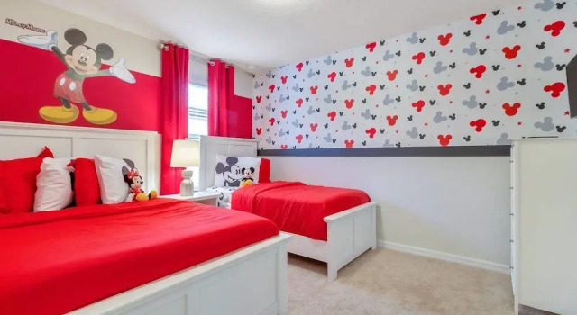 Коттедж Lavish 5bd/4ba Home With Mickey Room and Stunning Pool Area #5st565