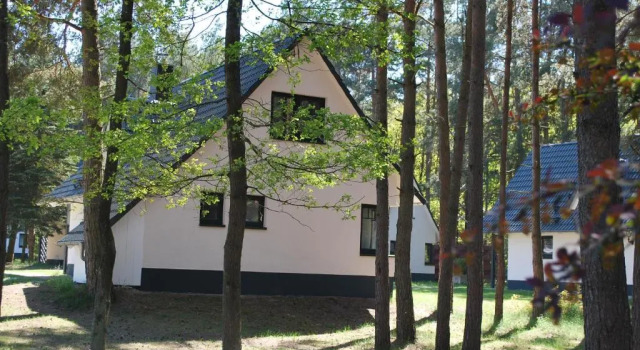 Коттедж с 3 комнатами Van der Valk Naturresort Drewitz