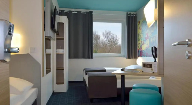 Трёхместный номер B&B Hotel Potsdam