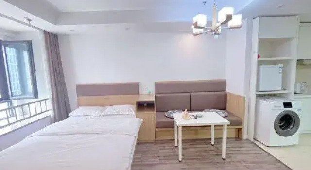 Люкс Yunsu Boutique Apartment (Yangzhou East High-Speed Railway Teda Apartment)