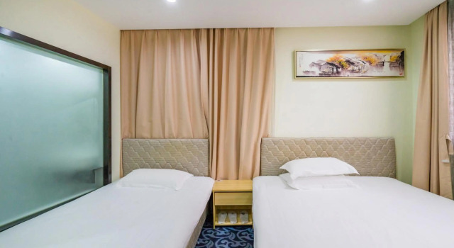 Hangzhou Memory Travel International Hotel- Edge West Lake