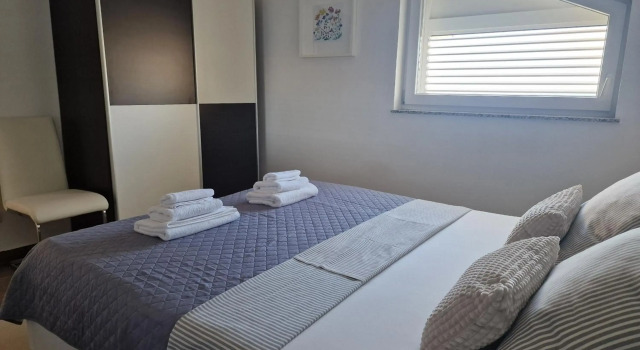 Adria apartmani, Book Hotel Hoteller i Karlobag med parkering, Parkering