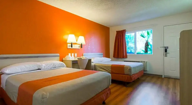 Номер Standard Motel 6-Rancho Mirage, CA - Palm Springs