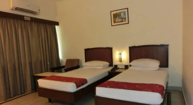 Hotel Thulashi Park, Забронировать Отель Отели штата Тамилнада с завтраком, Завтраки