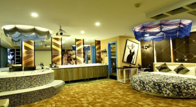 Vegas Cultural Hotel Shaoling Branch