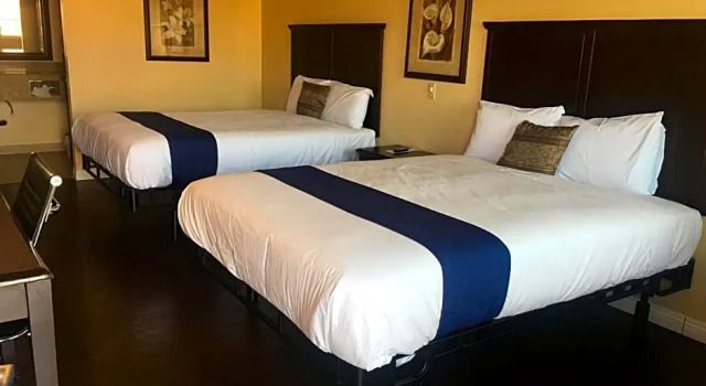 Budget Lodge San Bernardino, 예약 호텔 샌버너디노 캘리포니아