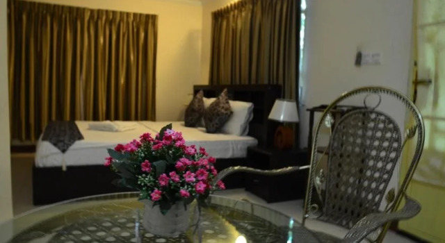 Daunkeo Guesthouse, Buchen Sie Hotel Doun Kaev Provinz Takeo