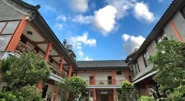 MangShi LiangJin homestay, Buchen Sie Hotel Hotels in Yunnan mit Parkplatz, Parkplätze