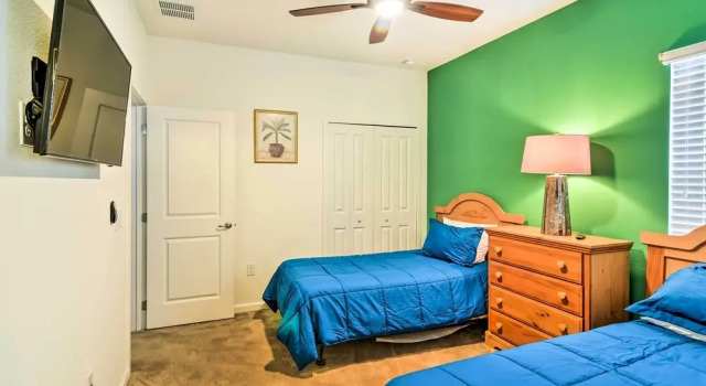 Home w/ Private Pool & Spa: 8 Mi to Disney, Rezerwuj Dom wakacyjny Kissimmee Kissimmee