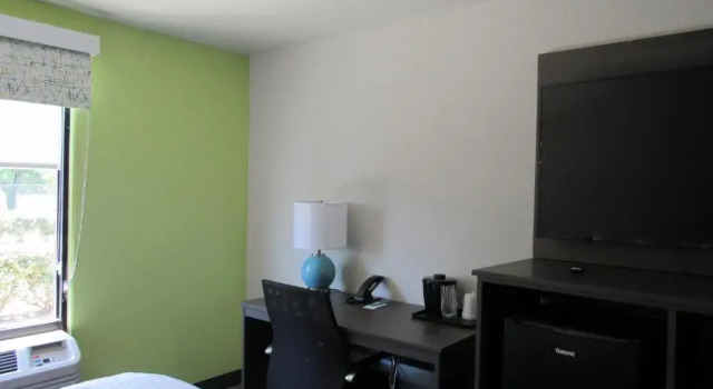 Номер Standard Clarion Pointe McDonough