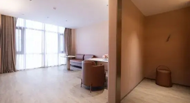 Люкс HanTing Hotel (Fuxin Zhangwu Zhonghua Road)