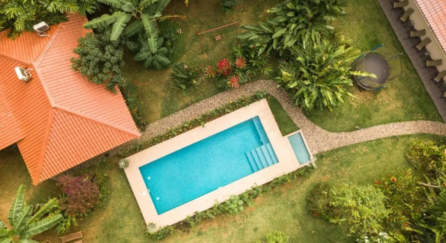 Бунгало Casa Merlin Yoga & Welness Hotel
