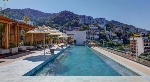 Апартаменты Sailview 801 Romantic Zone Rooftop Pool Ocean Views