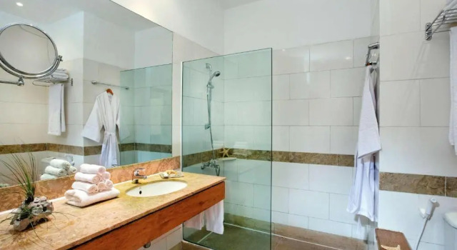 Двухместный номер Deluxe с видом на море Movenpick Resort & Spa El Gouna