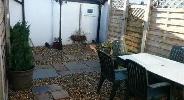 Well Cottage B&B, Rezervasyon Bed and Breakfast Bradley Stoke Merseyside