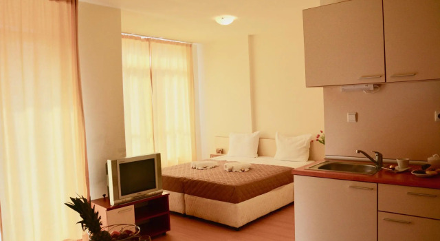 Студия Апарт-Отель Rainbow 2 Holiday Complex
