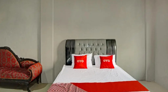 Люкс Deluxe Golden Ritz Homestay Medan Mitra RedDoorz