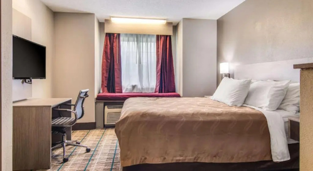 Номер Standard Quality Inn & Suites Grove City-Outlet Mall