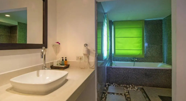 Двухместный номер Deluxe с видом на бассейн Aonang All Seasons Beach Resort