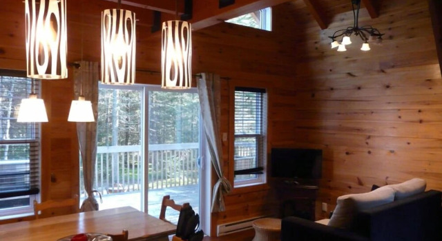 Chalet Sherwood no 4, Nature and Calm, Book Chalet Shannon Canada