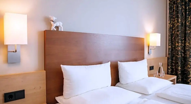 Hotel Gasthof Lamm, Book Hotel Bregenz 