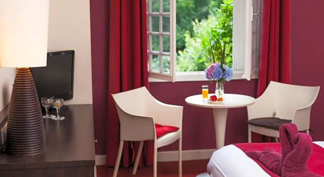 Номер Classic Logis Hôtels Château de La Barge