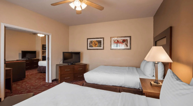 Шестиместный люкс Best Western Plus Ruidoso Inn
