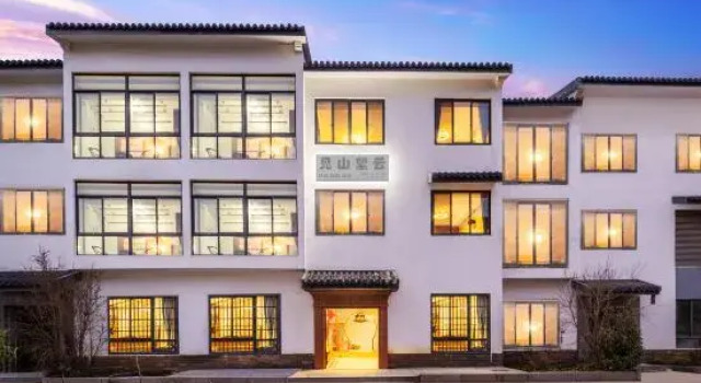 Yixing Mountain View and Cloud Watching Homestay (Yao Hu Town), Prenota Hotel Hotel a Jiangsu con parcheggio, Parcheggio