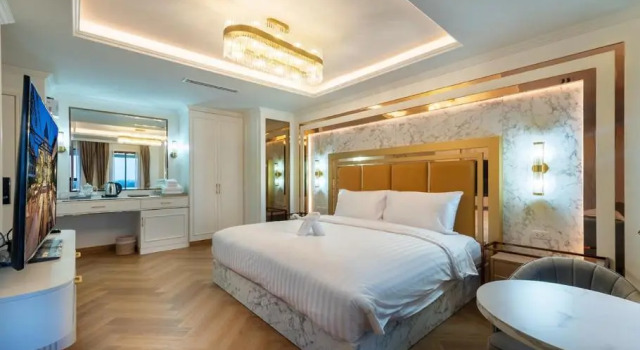 Люкс Nine River Hotel