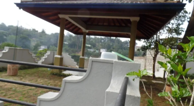 Mountains Edge Holiday Inn & Family Bungalow