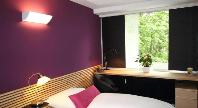 Двухместный номер Standard с балконом College Garden Hotel