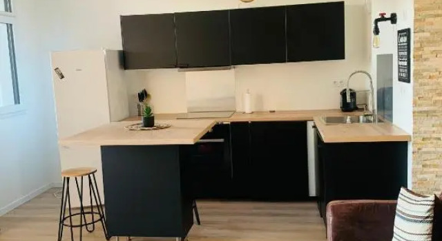 Appartement au cœur de Cergy Préfecture, Varaa Huoneisto Hotellit Val d'Oise pysäköinnillä, Pysäköinti