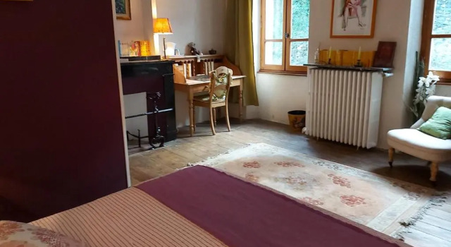 Burlats, Rezerwuj Hotel Burlats Tarn