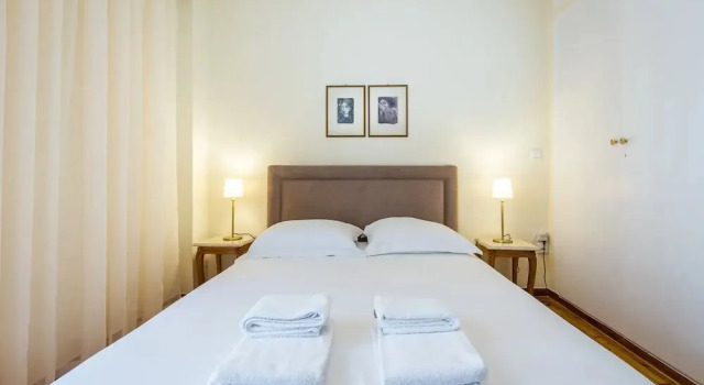 Chic flat in Kolonaki next to American Embassy