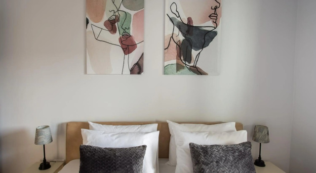 LINA - PG, Riverside Apartment