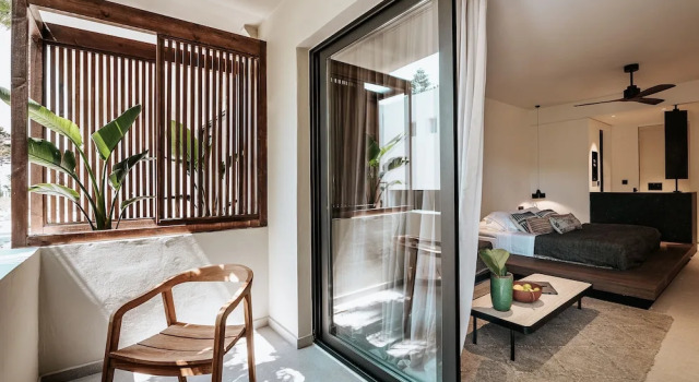 Люкс Executive с балконом Sentido More Meni Residence