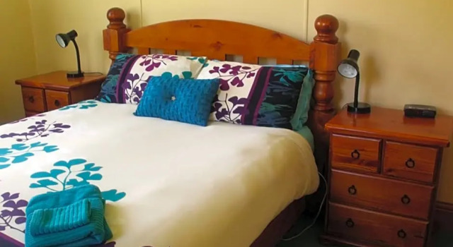 Blue Wren Riverside Cottage, Rezervasyon Tatil Evi Tasmanya kır evleri, Küçük Ev
