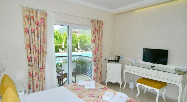 Двухместный номер Standard с балконом Göcek Naz Hotel