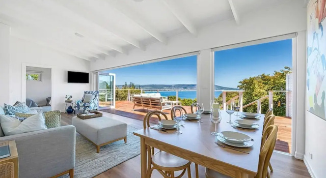 The Peak of Mt Martha World Class Views, Book Vacation Home Melbourne 